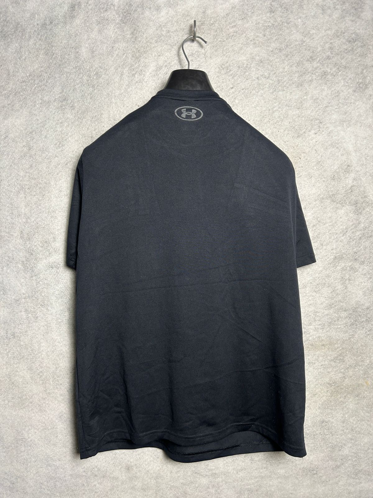 Under Armour Big Logo Round Neck - Medium