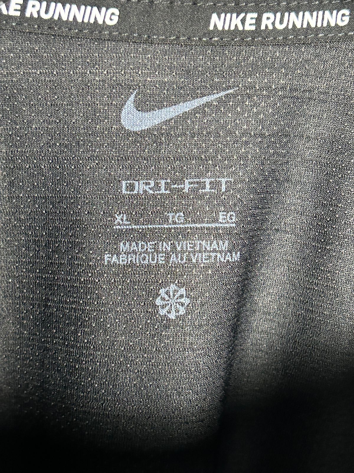 Nike Dri Fit Black Full Sleeves Round Neck - XL