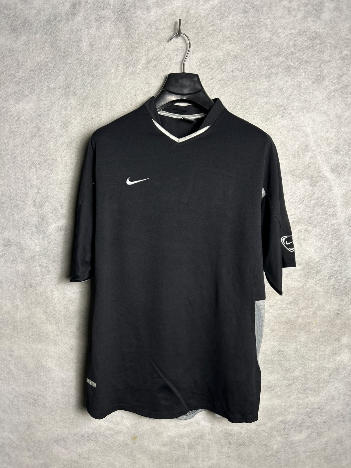 Nike Dri Fit Black V Neck - Large