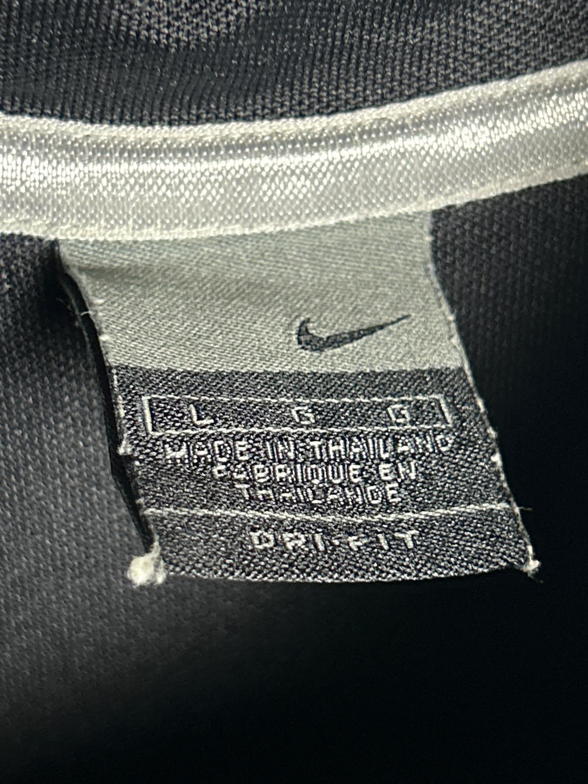 Nike Dri Fit Black V Neck - Large