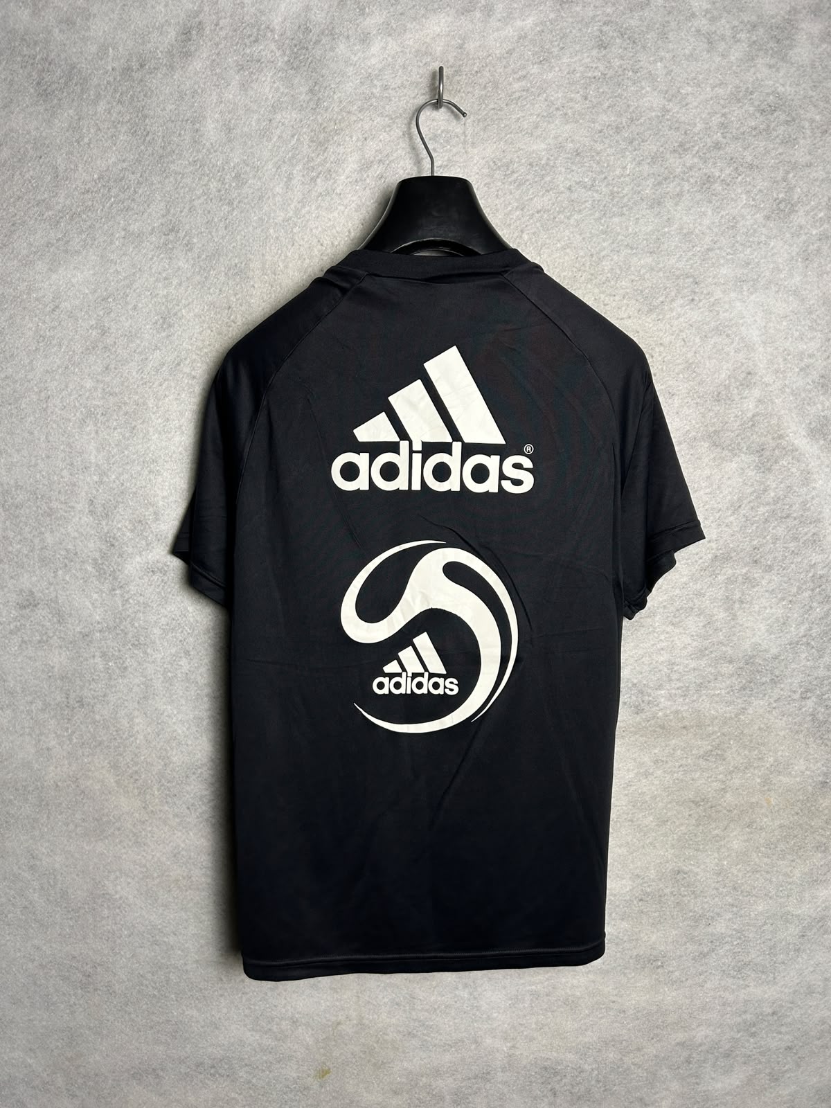 Adidas Big Logo V Neck Black - Medium