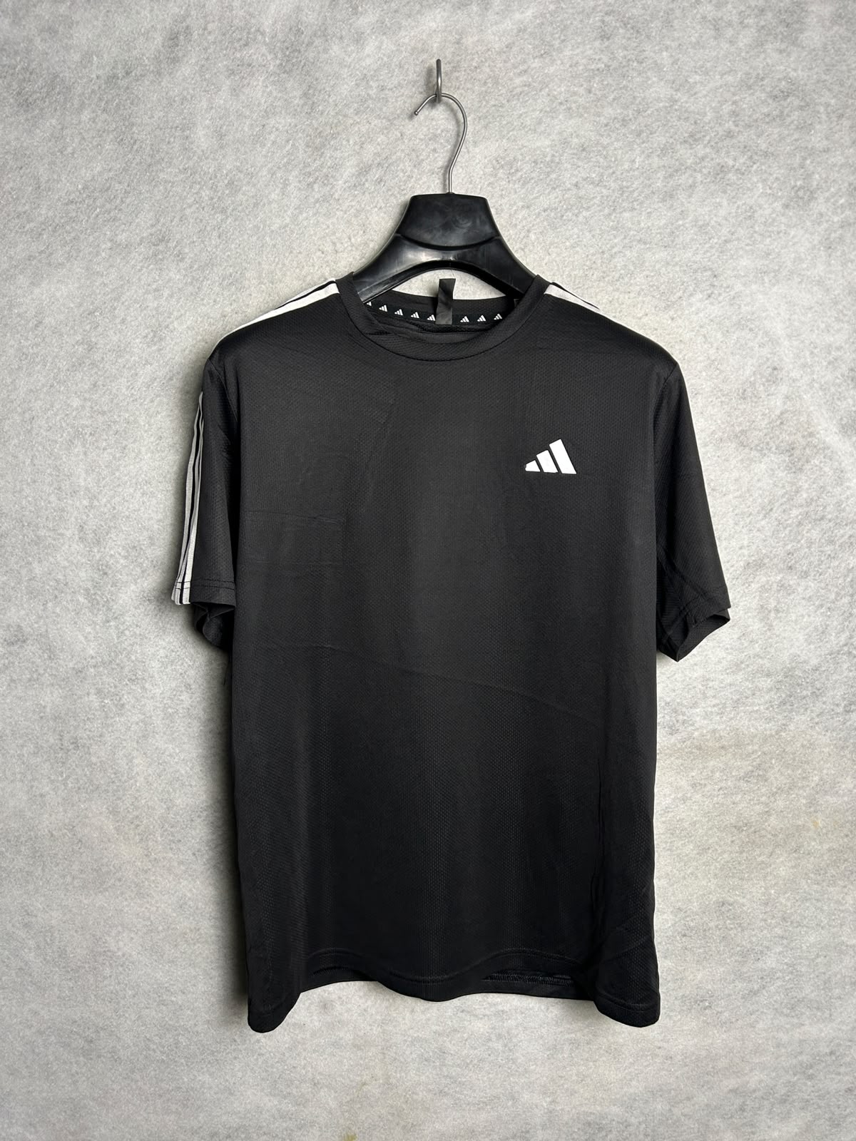 Adidas Black Round Neck - Medium