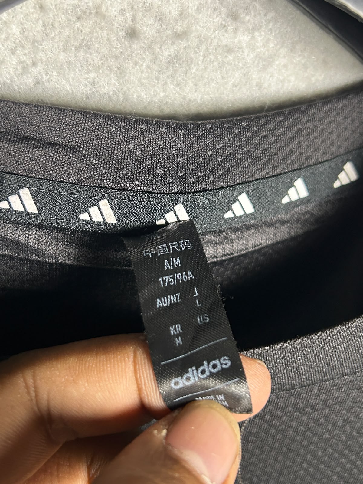 Adidas Black Round Neck - Medium