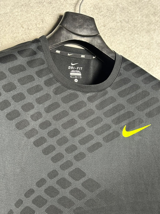 Nike Dri Fit Black Round Neck - Medium