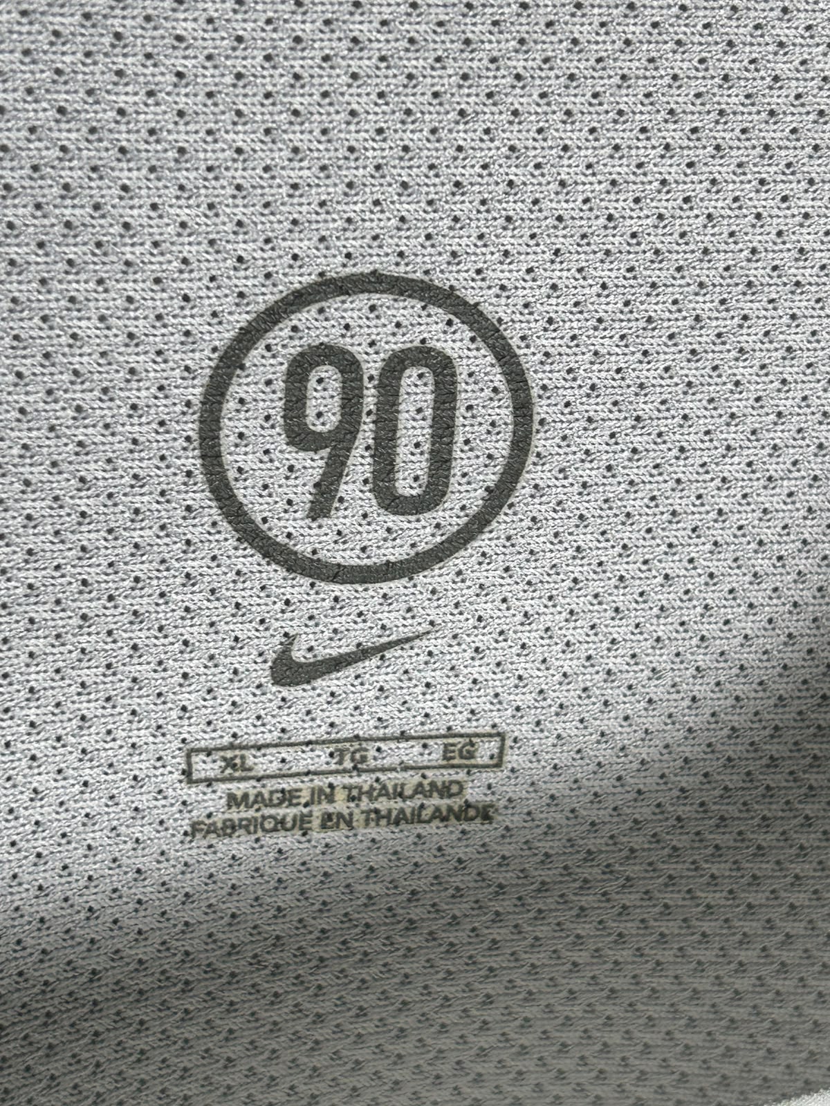 Nike Dri Fit White Round Neck - XL
