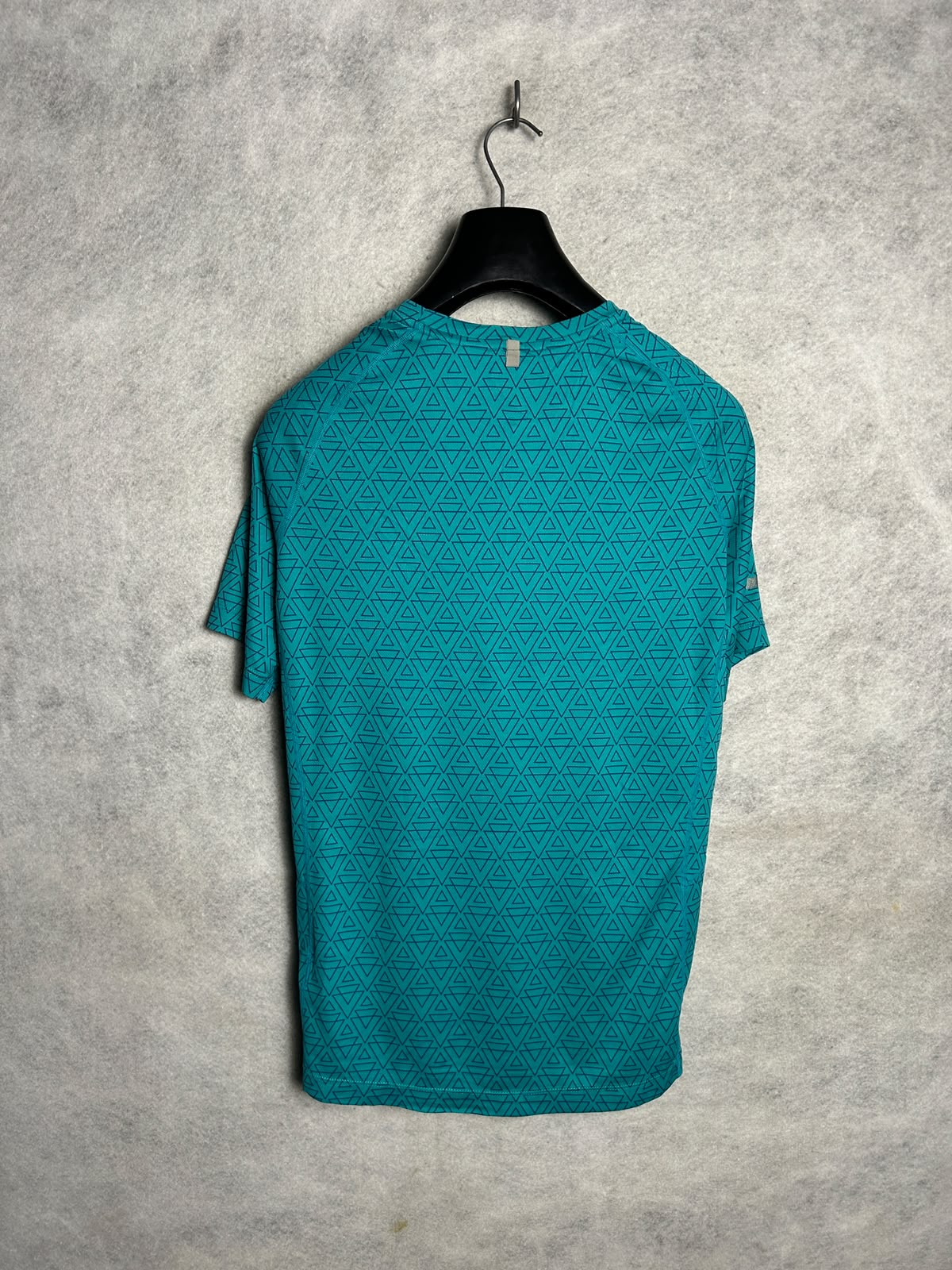 Nike Dri Fit Printed Round Neck - Medium