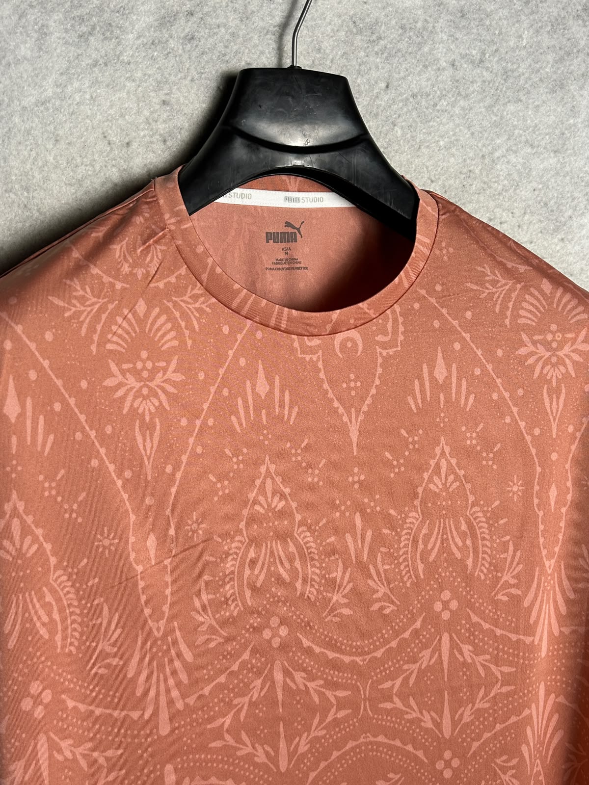 Puma Printed Round Neck - Medium