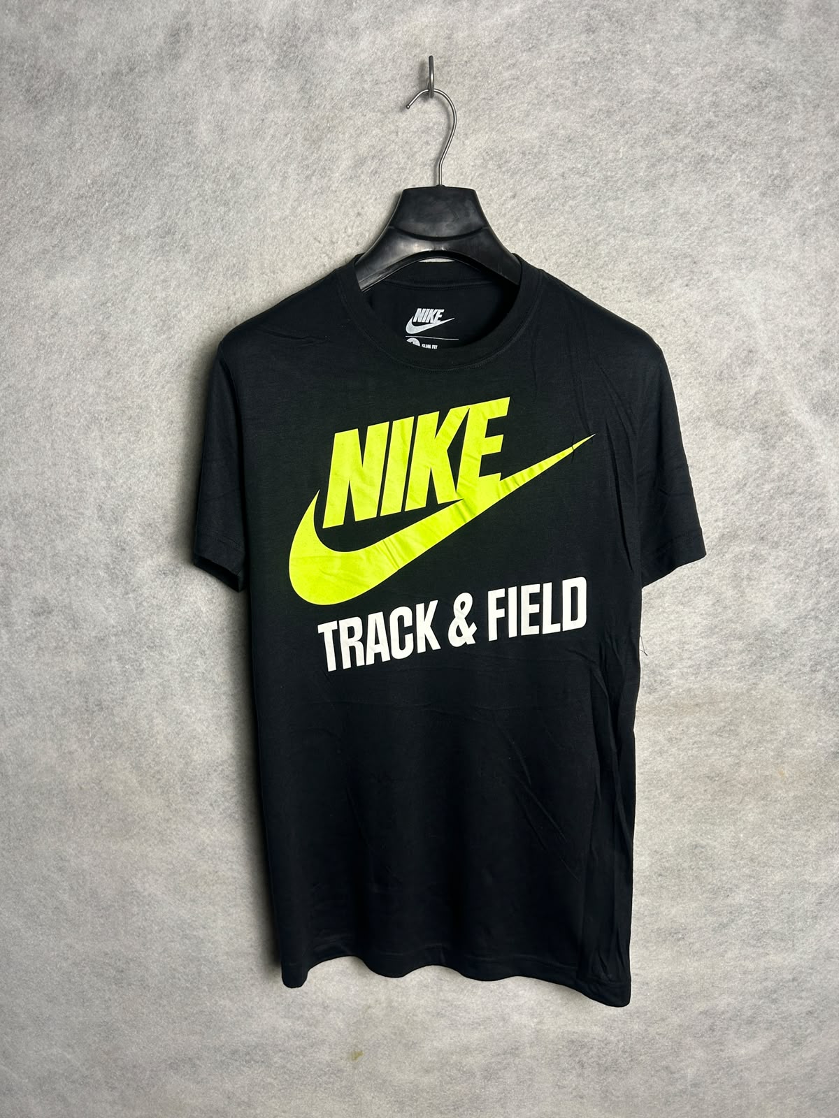 Nike Slim Fit Big Logo Black Round Neck - Large