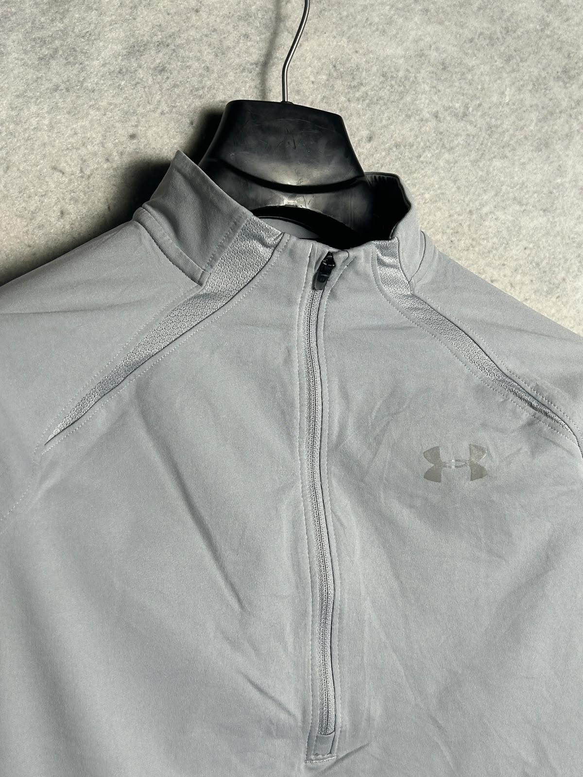 Under Armour Grey Half Zip Full Sleeves - Small