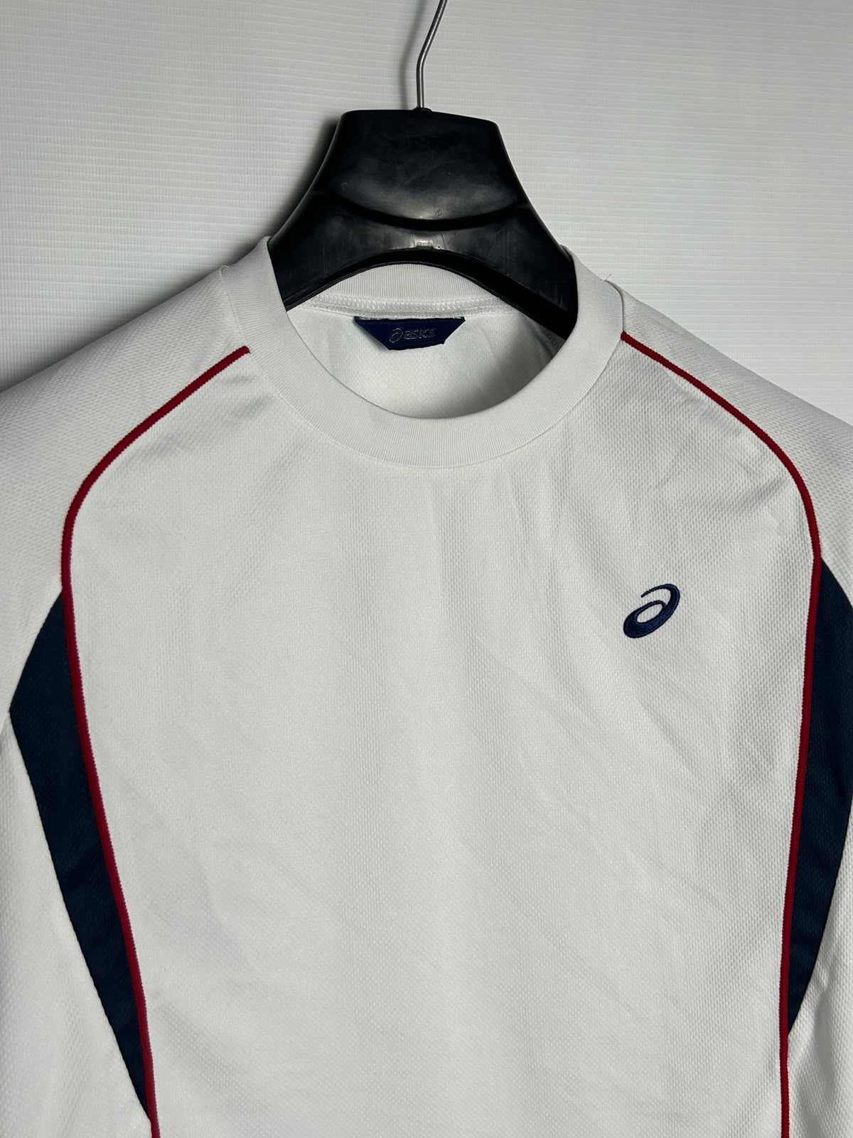 Asics White Round Neck - Large