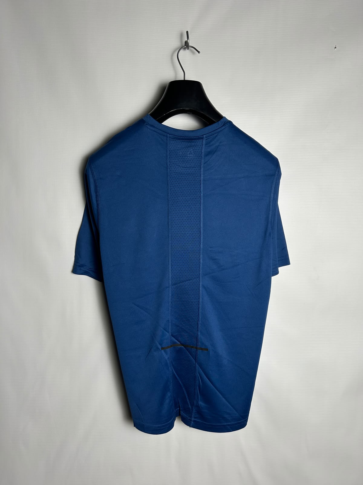 Reebok Blue Round Neck - Medium