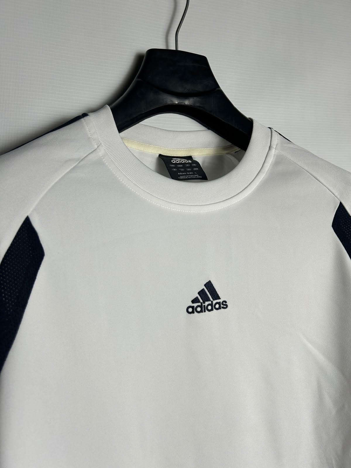 Adidas White Round Neck - Large
