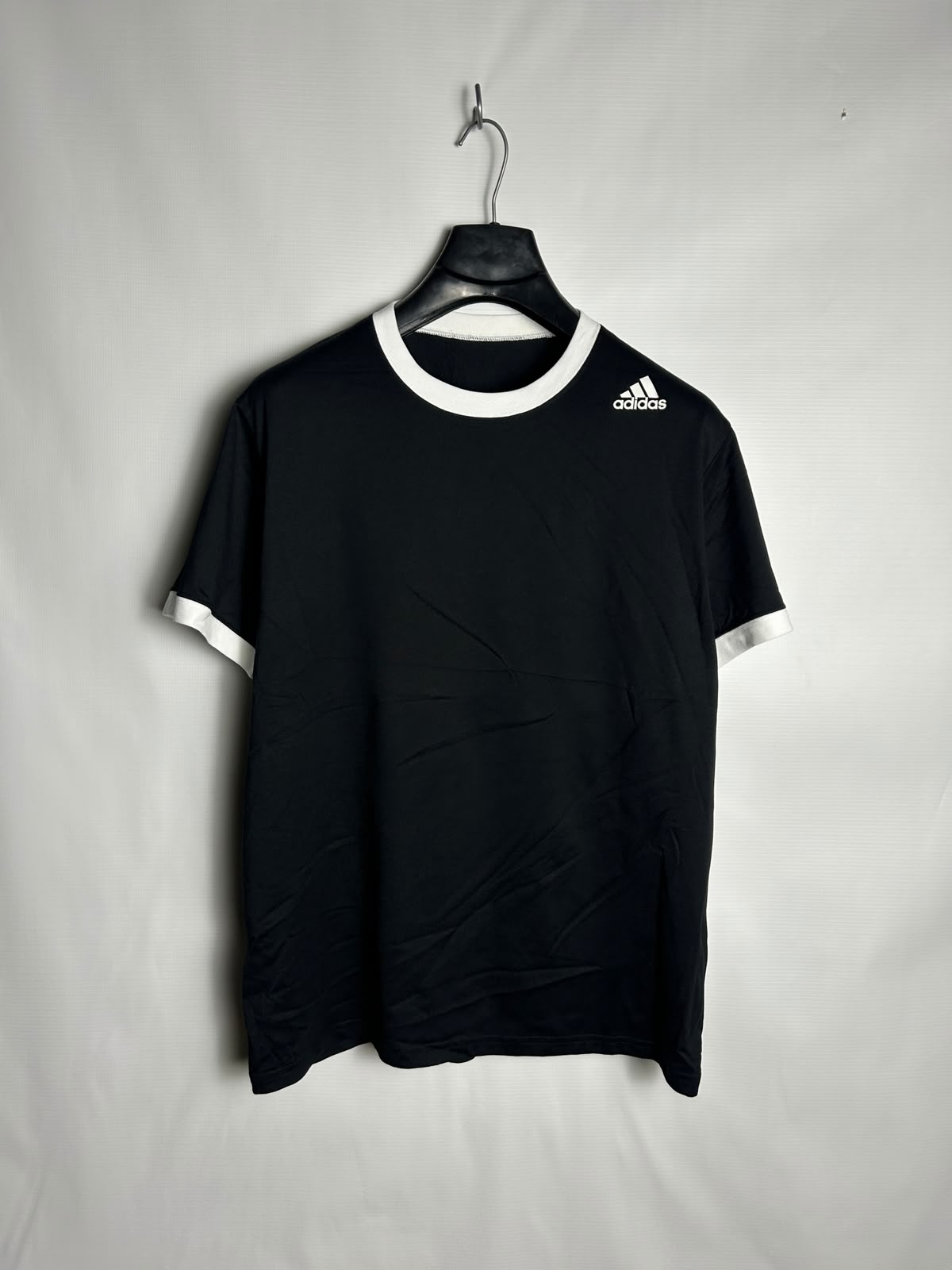 Adidas Black Round Neck - Medium