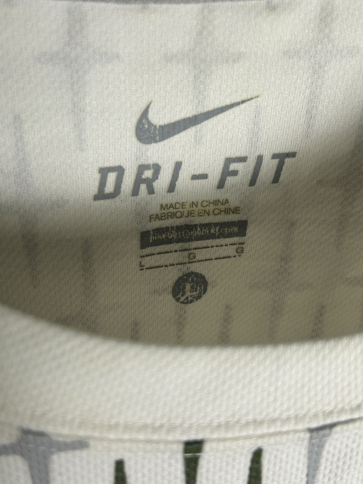 Nike Dri Fit White Printed Round Neck - Large