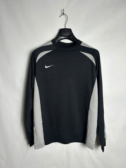 Nike Fit Dry Round Neck Full Sleeves - Medium