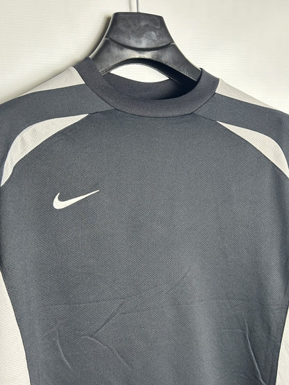 Nike Fit Dry Round Neck Full Sleeves - Medium