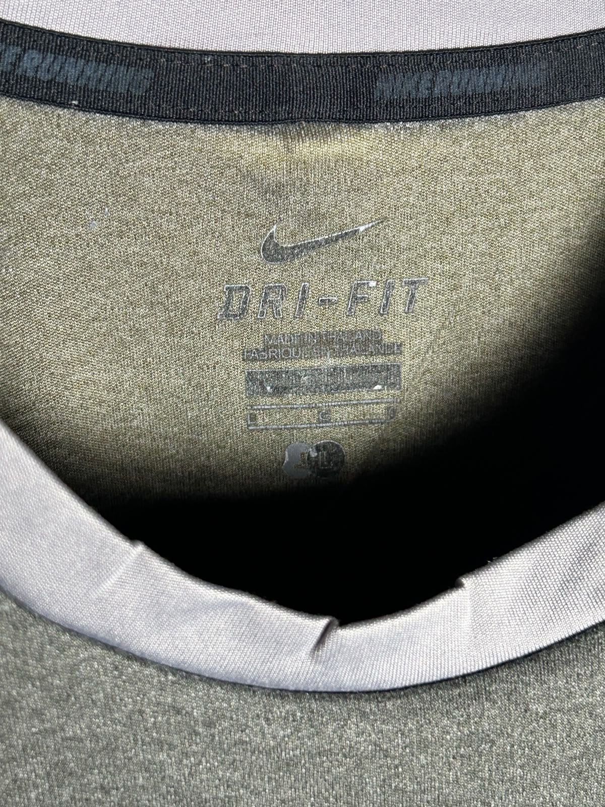 Nike Dri Fit Army Green Round Neck - Large