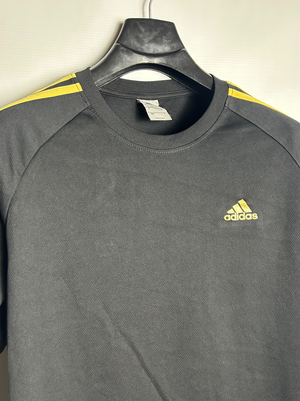 Adidas Black Round Neck - Large
