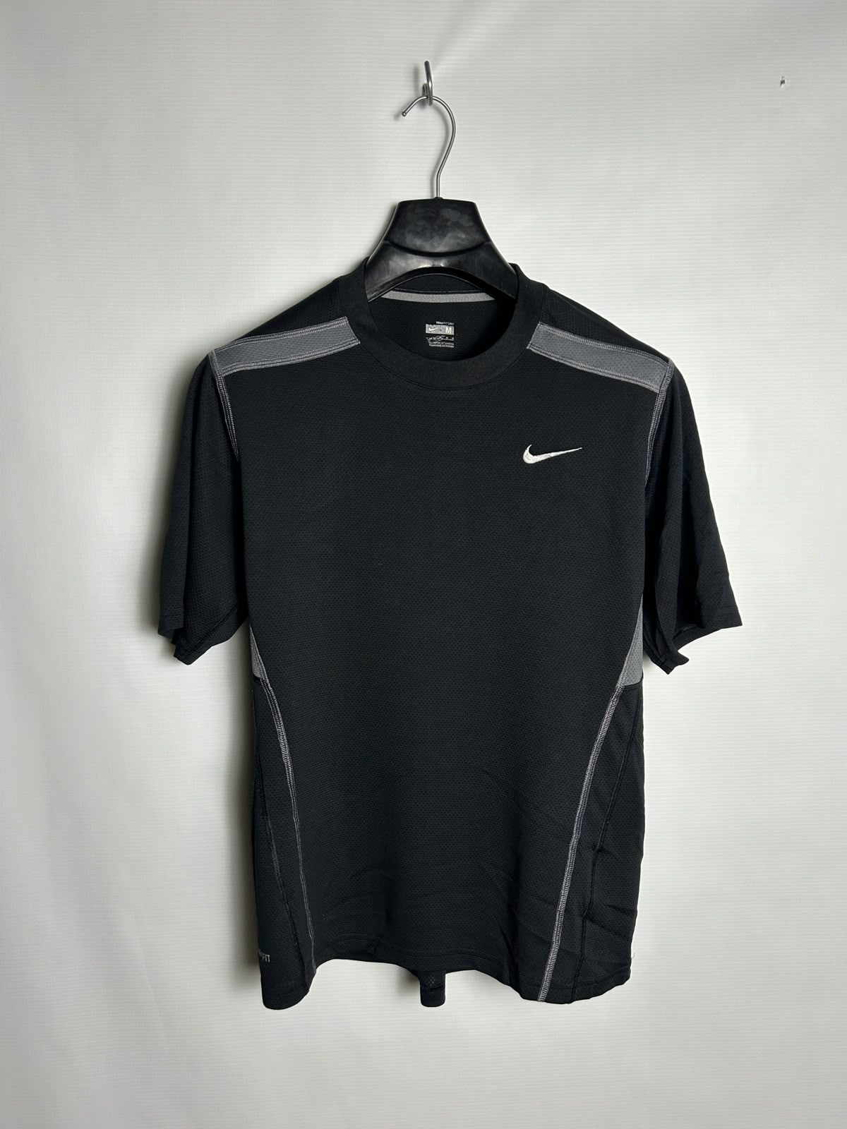 Nike Fit Dry Black Round Neck - Medium