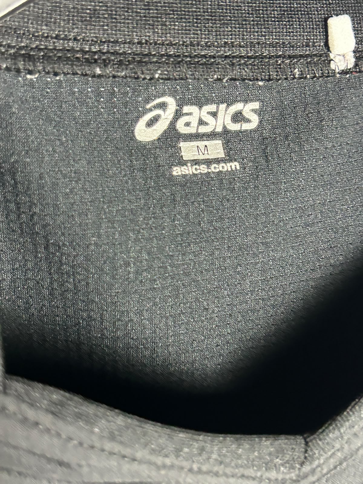 Asics Gel Brust Black V Neck - Medium