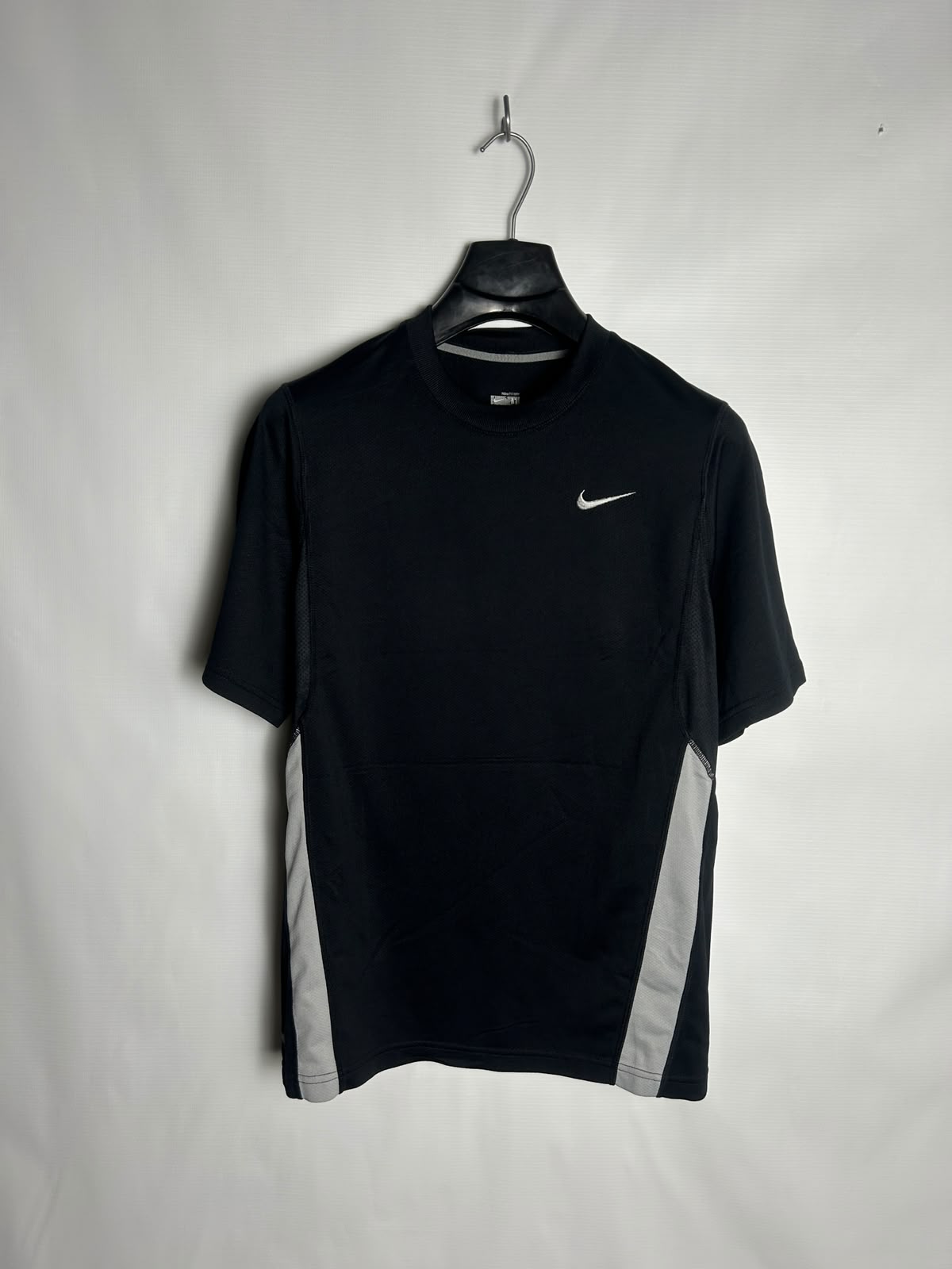 Nike Fit Dry Black Round Neck - Medium