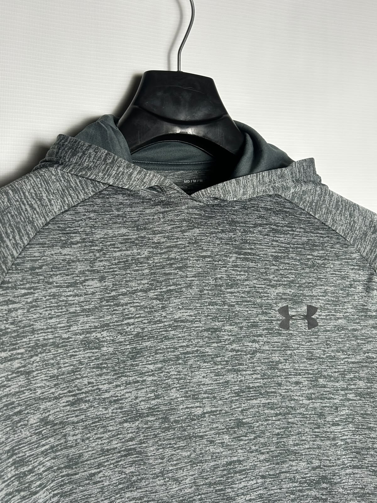 Under Armour Heat Gear Full Sleeves Grey Hoddie - MD