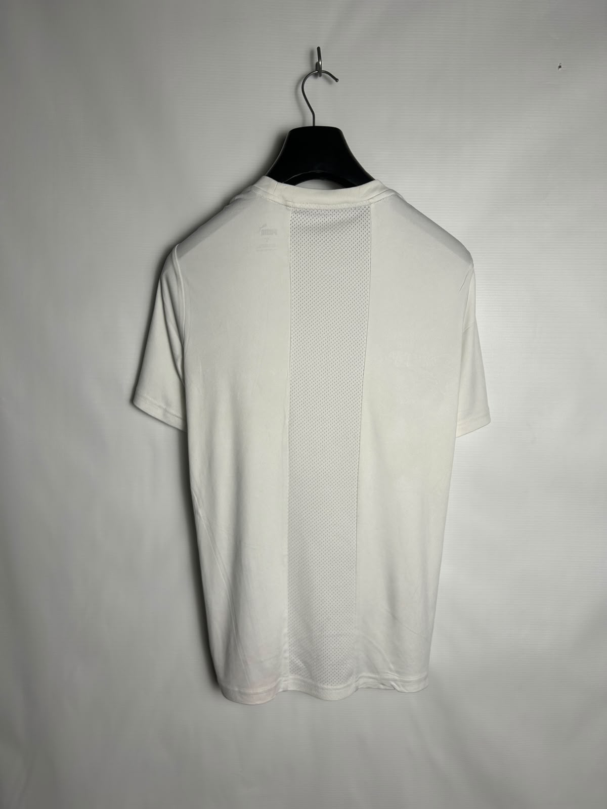 Puma White Round Neck - Medium