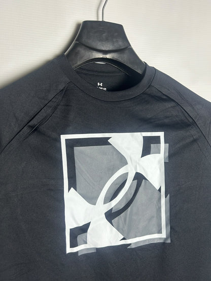 Under Armour Black Big Logo Full Sleeves Round Neck - YLG
