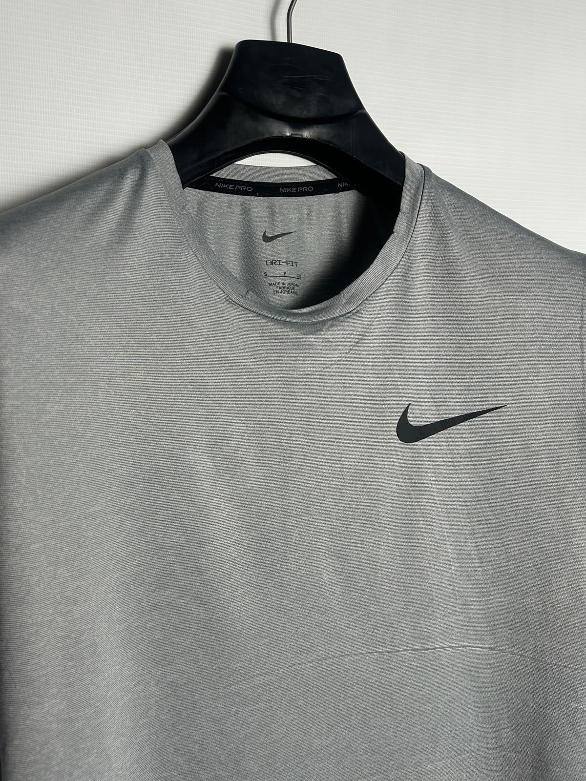 Nike Dri Fit Grey Round Neck - Small