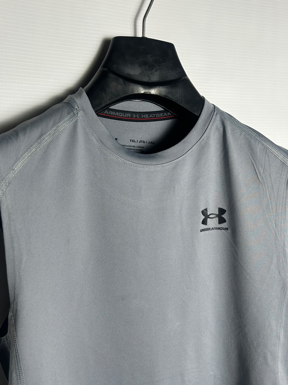 Under Armour Heat Gear Round Neck - YXL