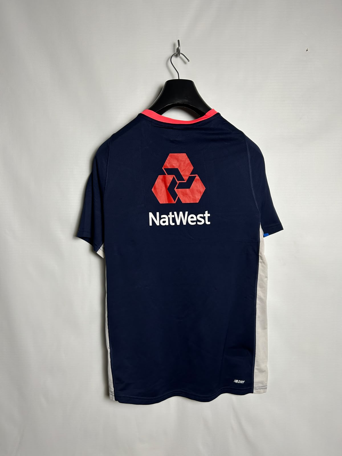 New Balance Blue Round Neck - Medium