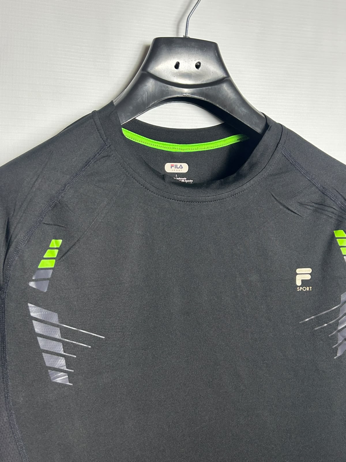 Fila Black Round Neck - Large