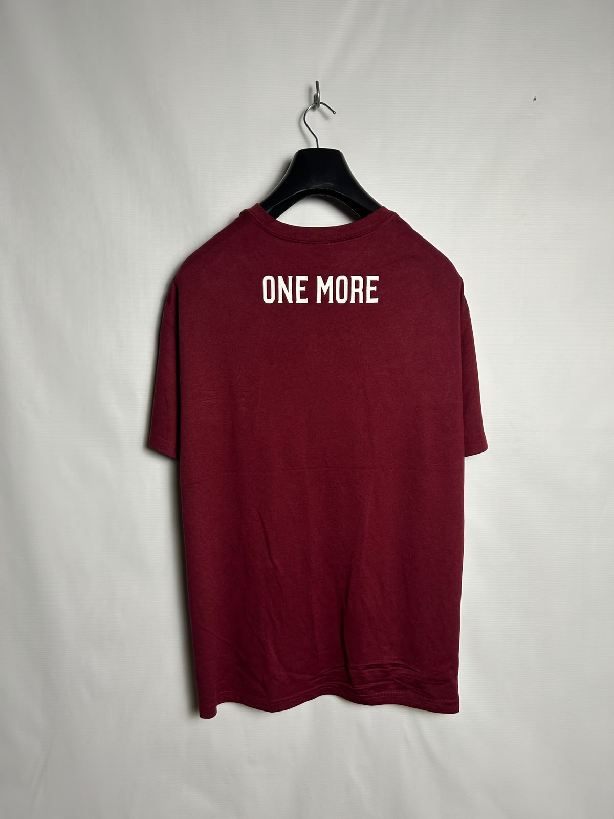 Nike Dri Fit Big Logo Red Round Neck - XL