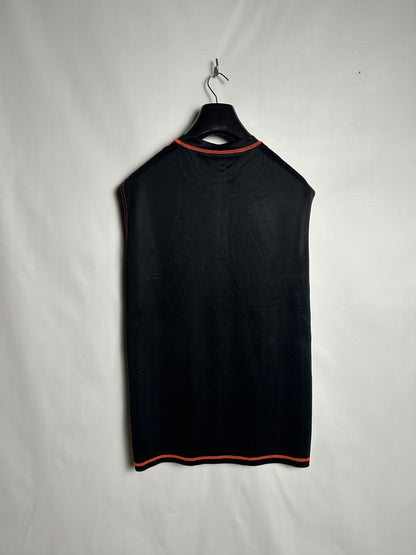 Nike Dri Fit Black Round Neck - XL