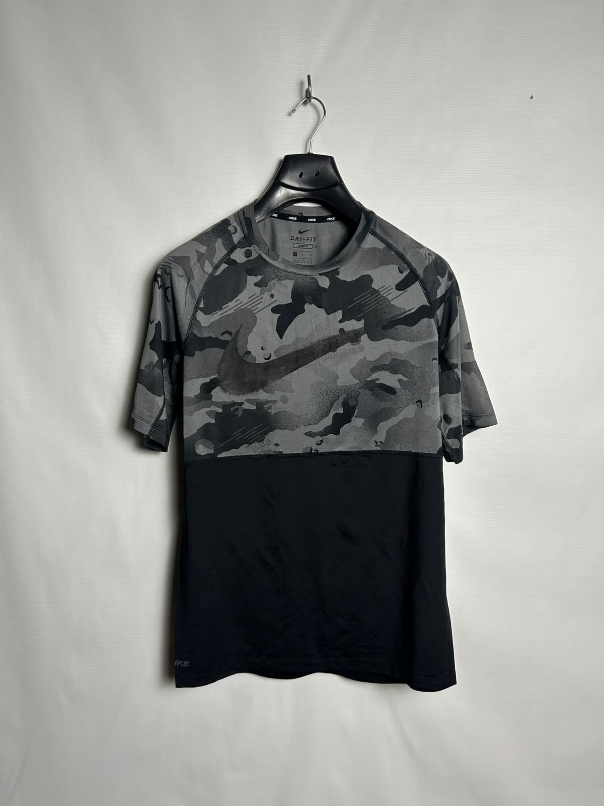 Nike Dri Fit Printed Round Neck - Small