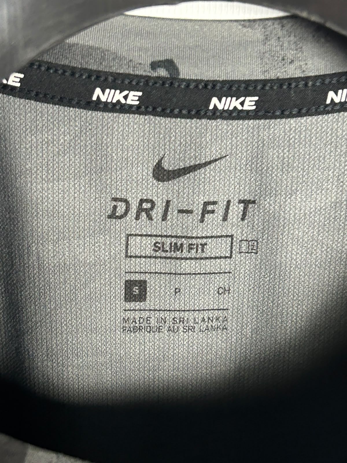 Nike Dri Fit Printed Round Neck - Small