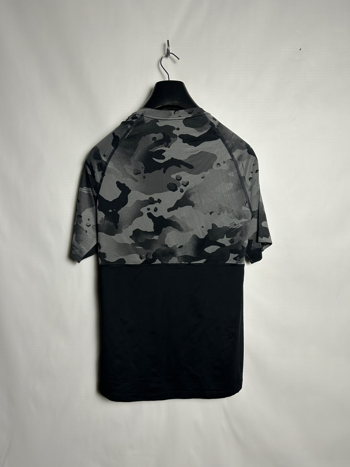 Nike Dri Fit Printed Round Neck - Small
