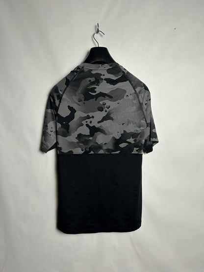 Nike Dri Fit Printed Round Neck - Small