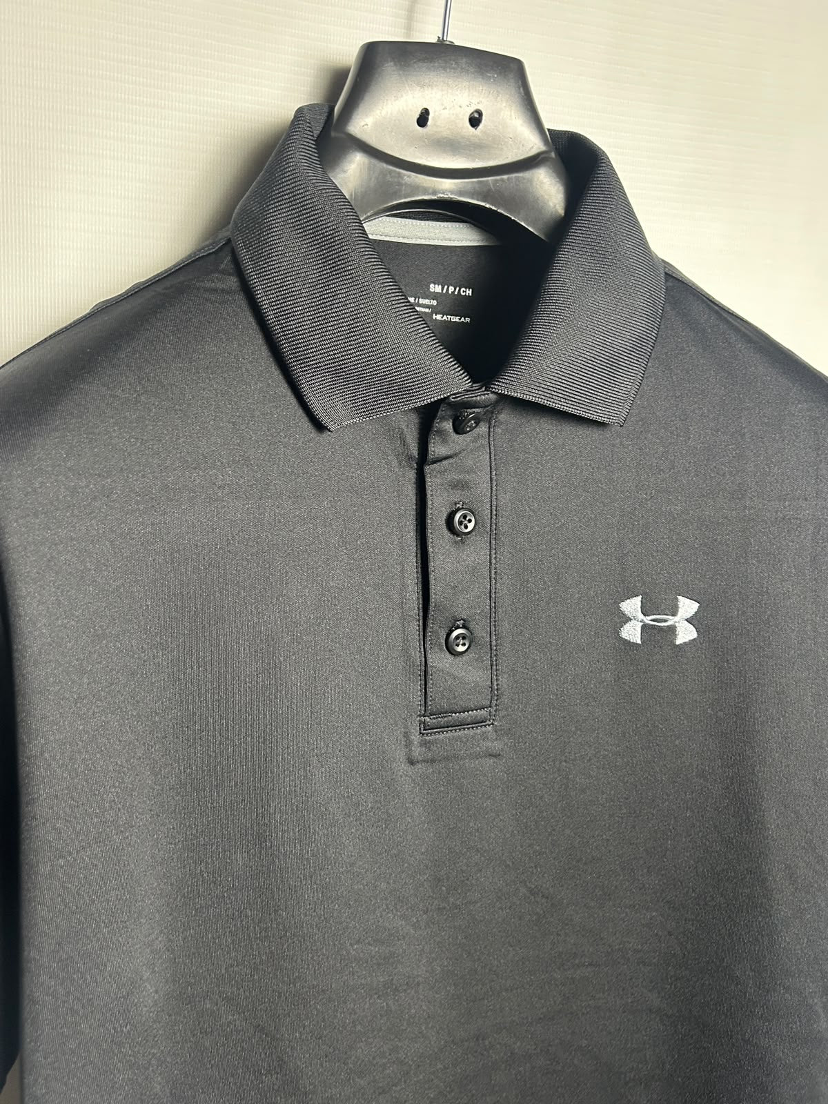 Under Armour Heat Gear Black Polo - Small