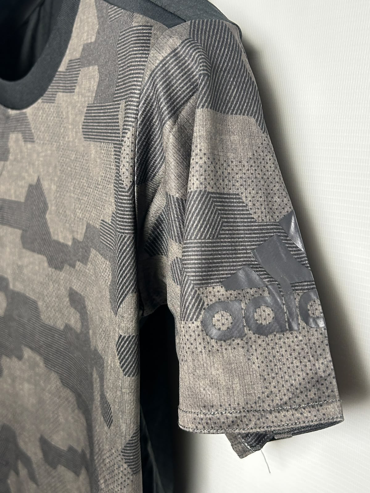 Adidas Climacool Printed Roud Neck - Small