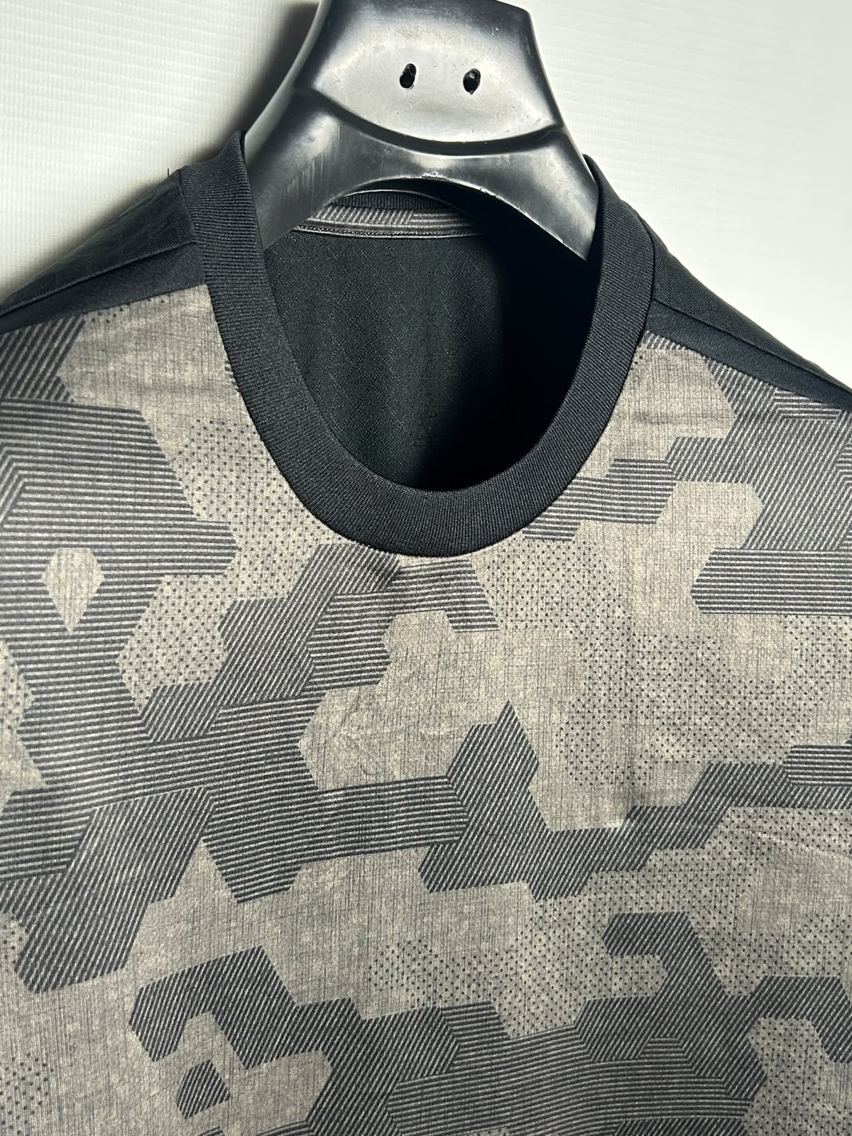 Adidas Climacool Printed Roud Neck - Small