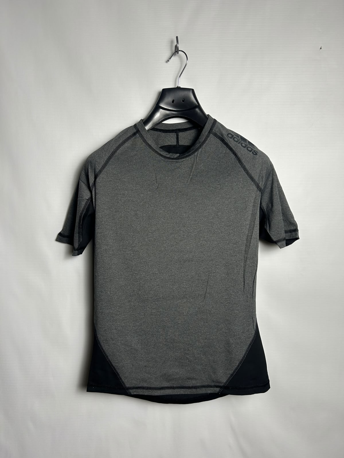 Adidas Climacool Grey Roud Neck - Large