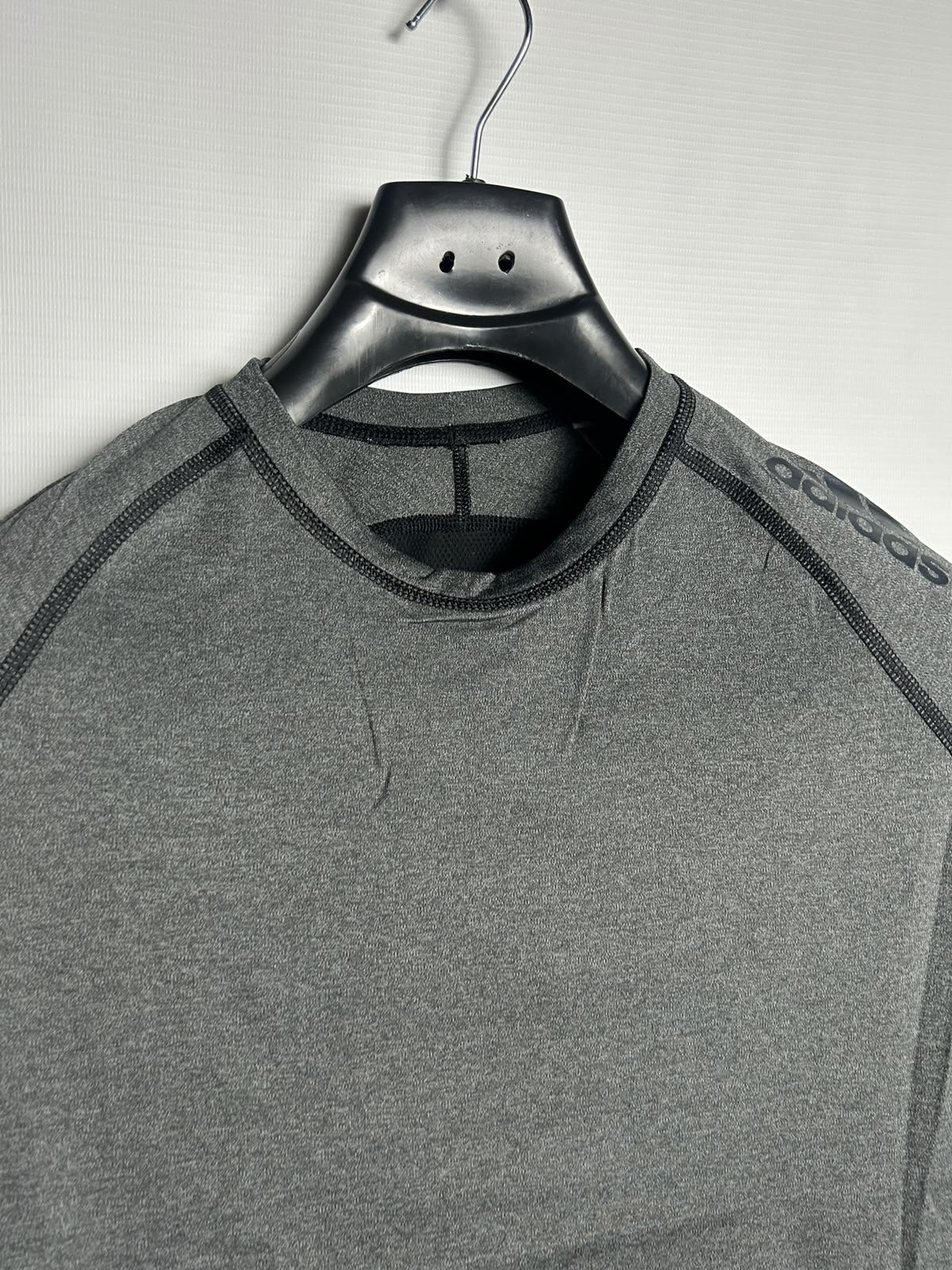 Adidas Climacool Grey Roud Neck - Large