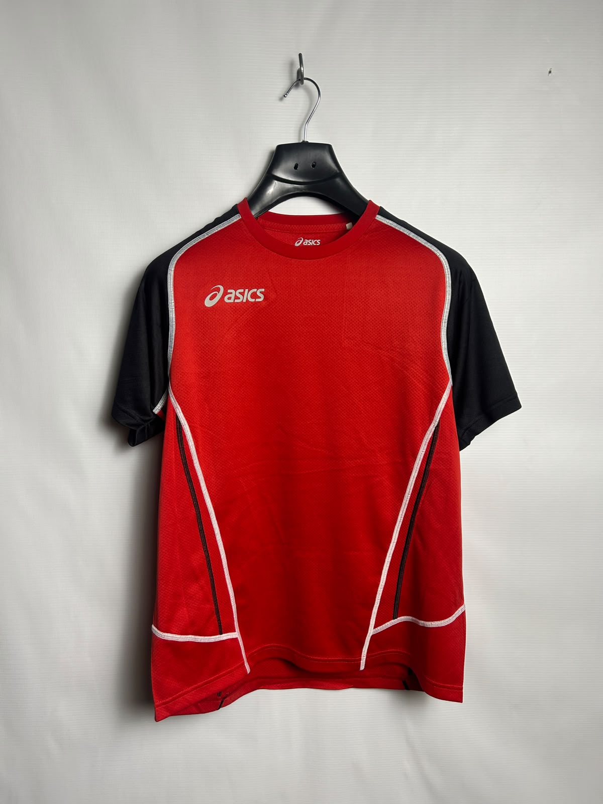 Asics Red Round Neck - Medium