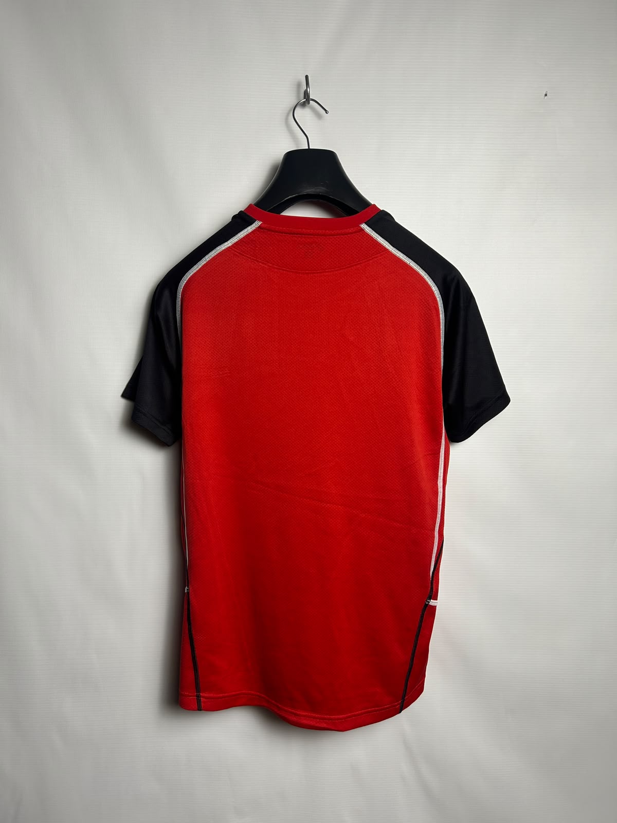 Asics Red Round Neck - Medium