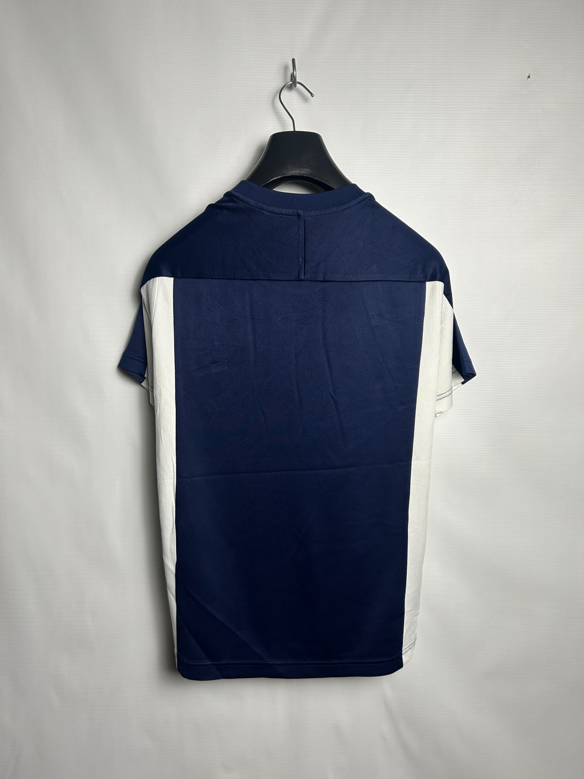 Asics Blue And White Round Neck - Medium
