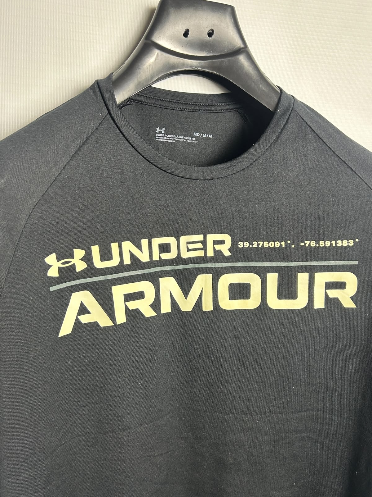 Under Armour Big Logo Black Round Neck - Medium