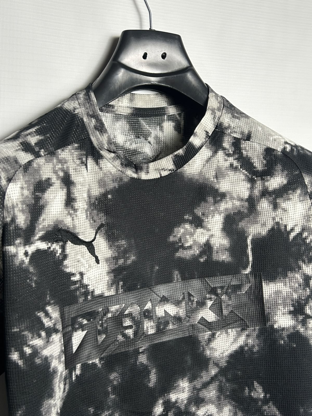 Puma Printed Round Neck - Medium