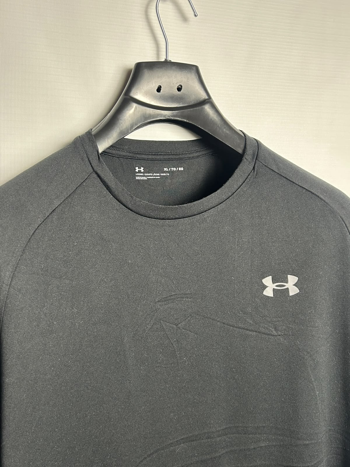 Under Armour Black Round Neck - XL