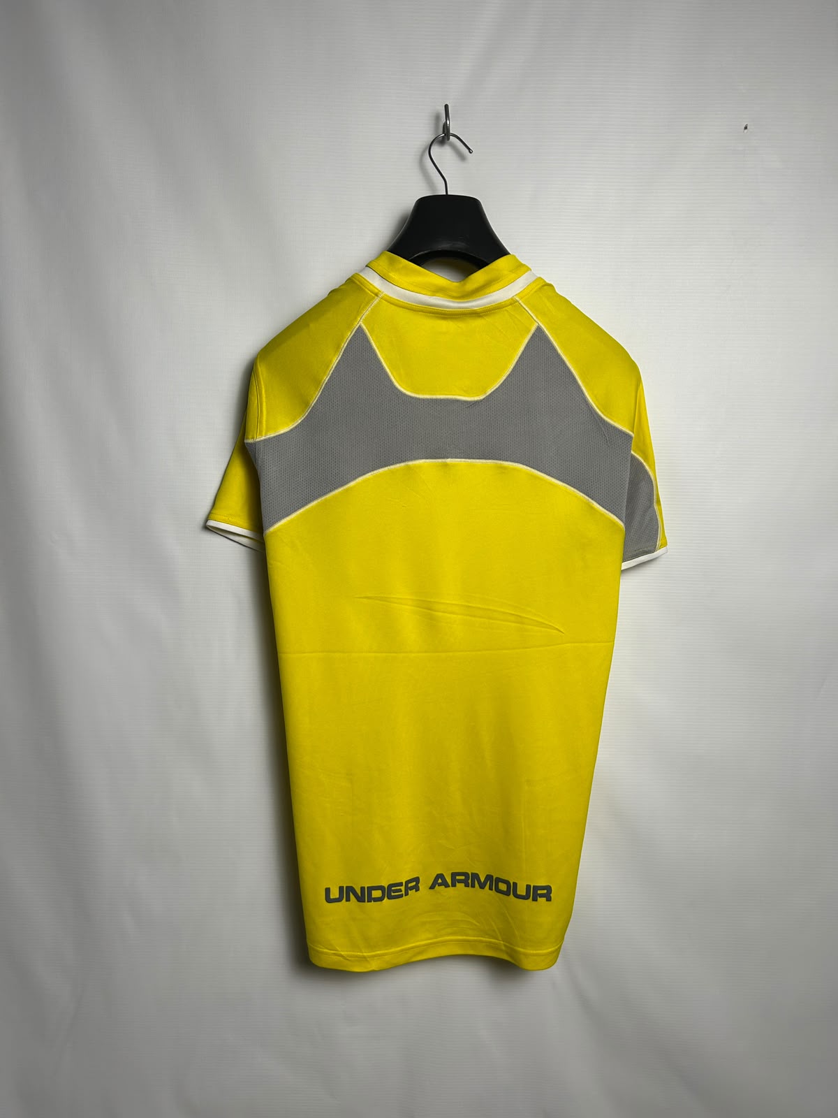 Under Armour Big Logo Yellow Round Neck - Large